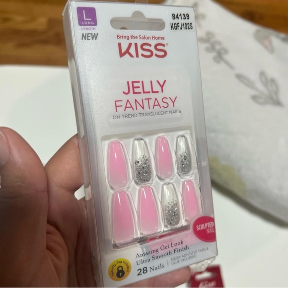 Salon Perfect, Kiss, Beetles Me Nail Sets - Picture 4 of 5